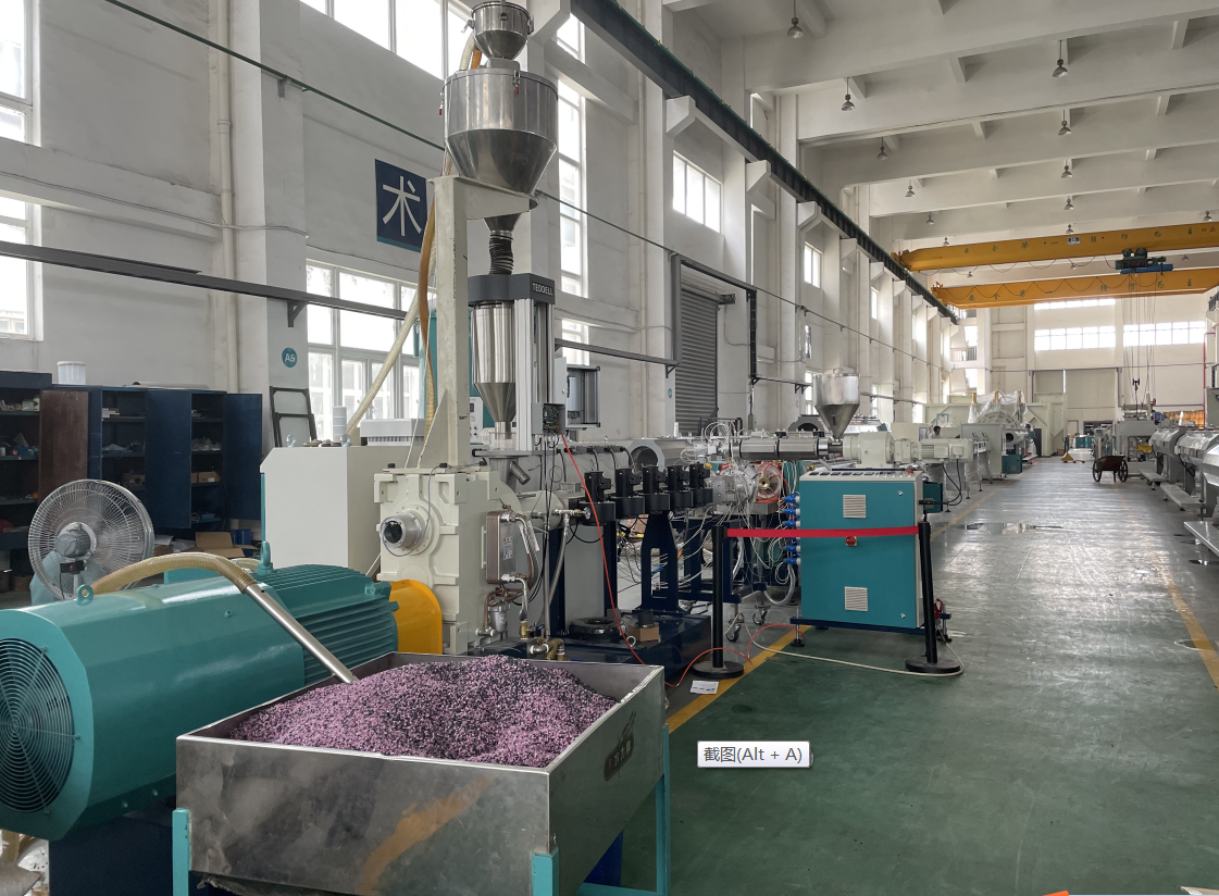 High-speed and high-efficiency extrusion production line of PPR dual-pipe and dual-layer